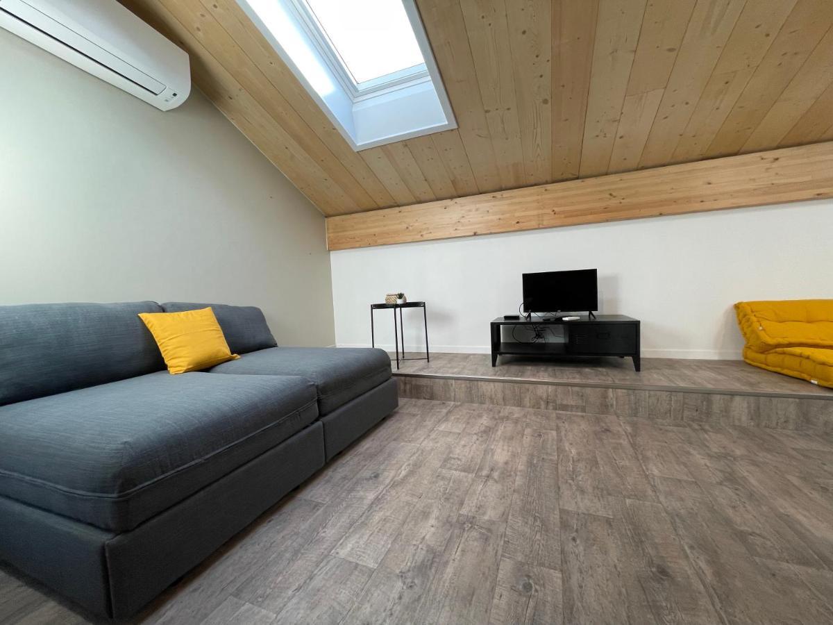 Superbes Studios De Charme, Lumineux Et Climatises En Plein Centre Bordeaux Exteriör bild