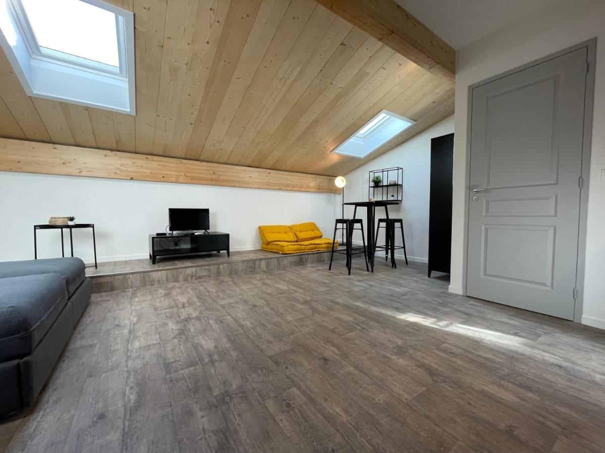 Superbes Studios De Charme, Lumineux Et Climatises En Plein Centre Bordeaux Exteriör bild