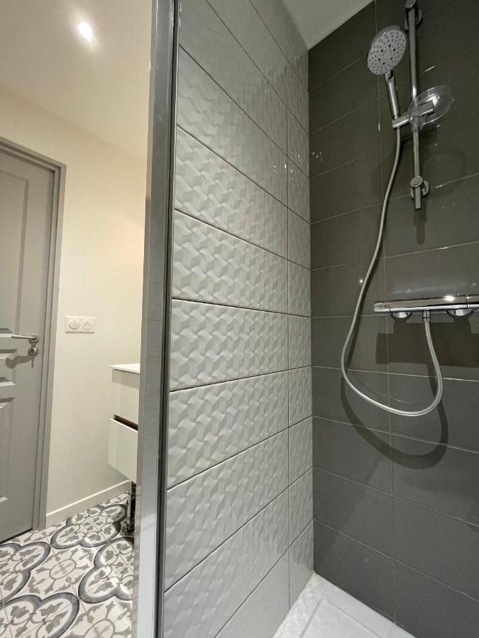 Superbes Studios De Charme, Lumineux Et Climatises En Plein Centre Bordeaux Exteriör bild